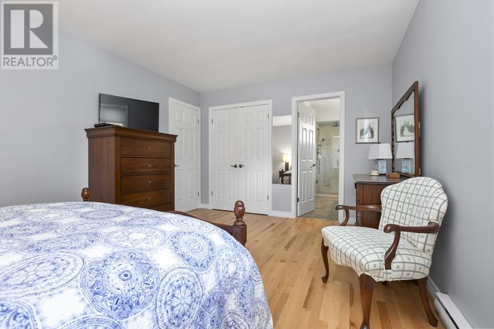 90 Florwin DR - 41