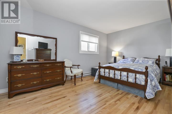 90 Florwin DR - 40