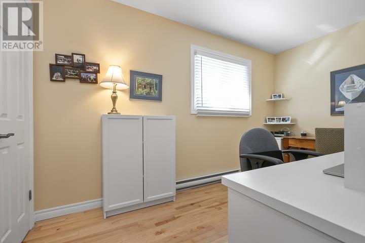 90 Florwin DR - 42