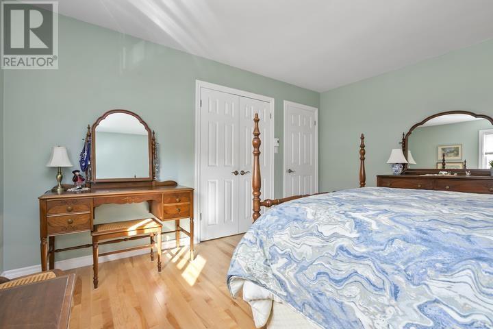 90 Florwin DR - 45