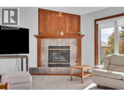 58 Sandstone Ridge Crescent - photo 4