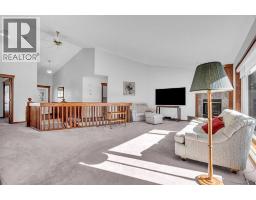 4pc Bathroom - 58 Sandstone Ridge Crescent, Okotoks, AB T1S1P9 Photo 7