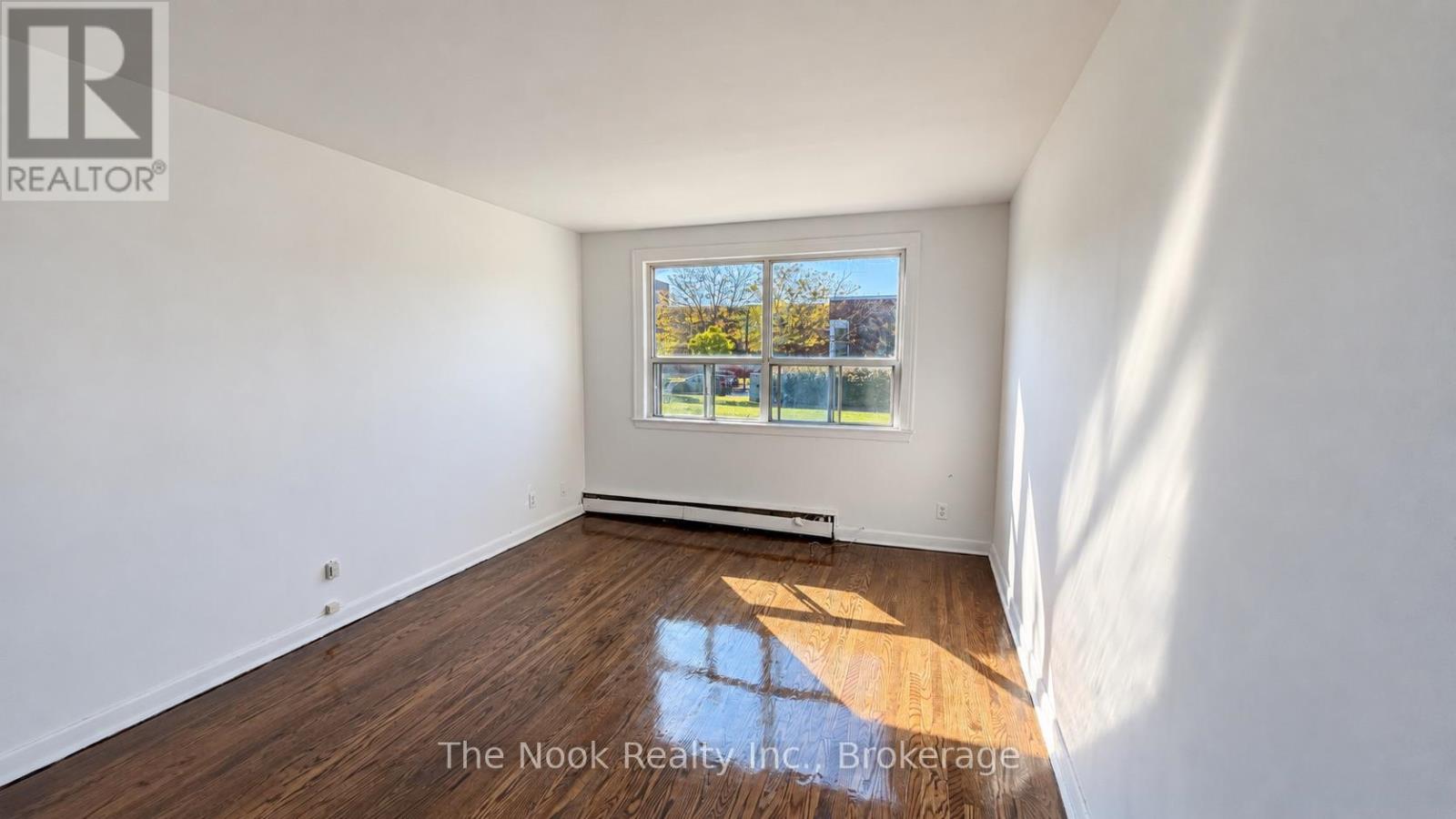 6- 1201 Cedar Street, Oshawa, ON photo 3