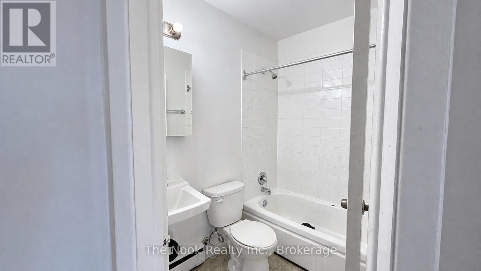6- 1201 Cedar Street, Oshawa, ON photo 8