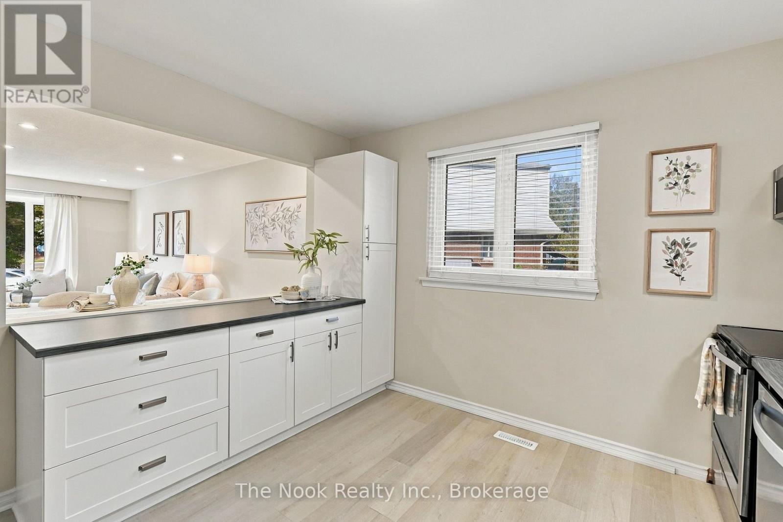 456 HARCOURT DRIVE - Image 20