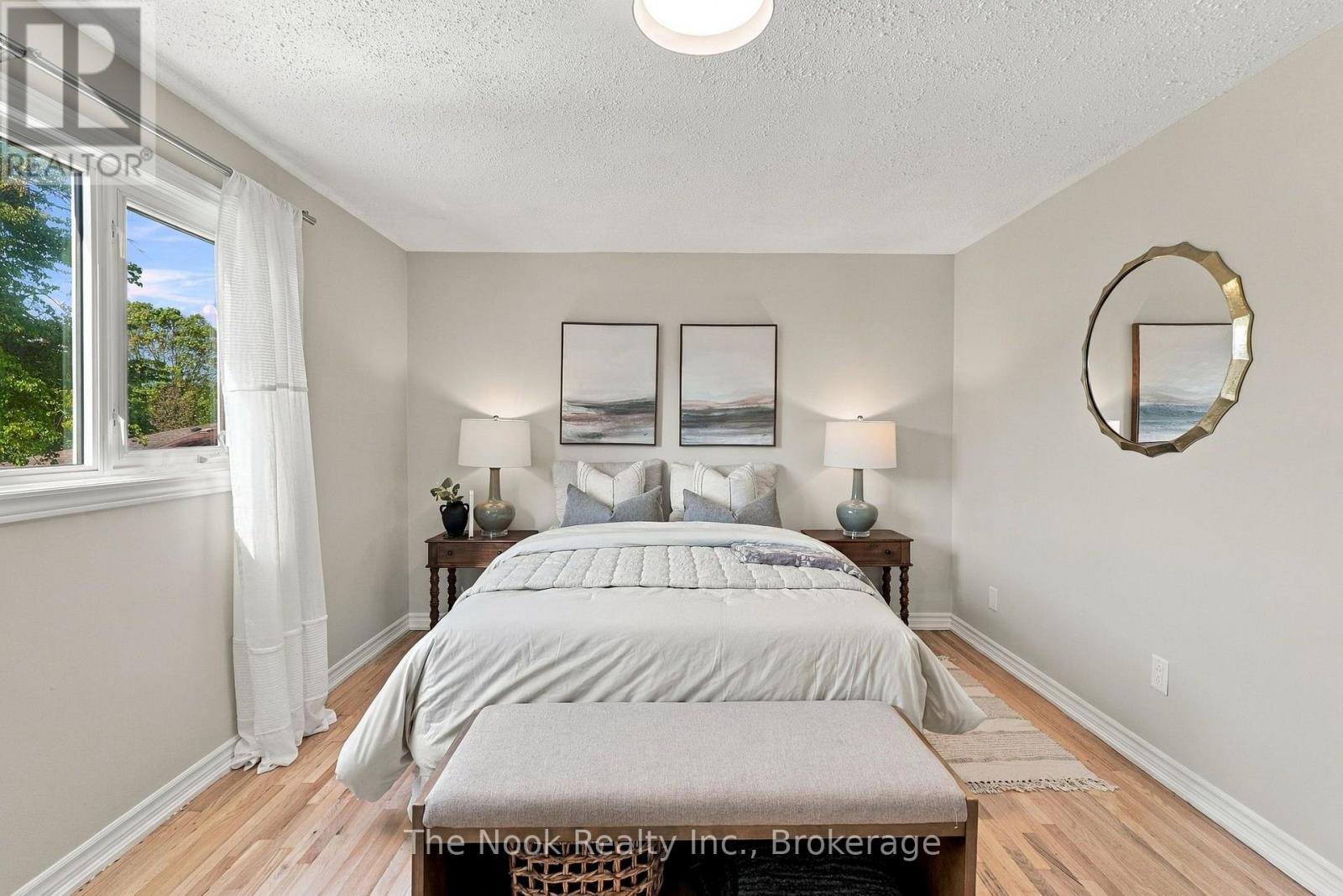 456 HARCOURT DRIVE - 24