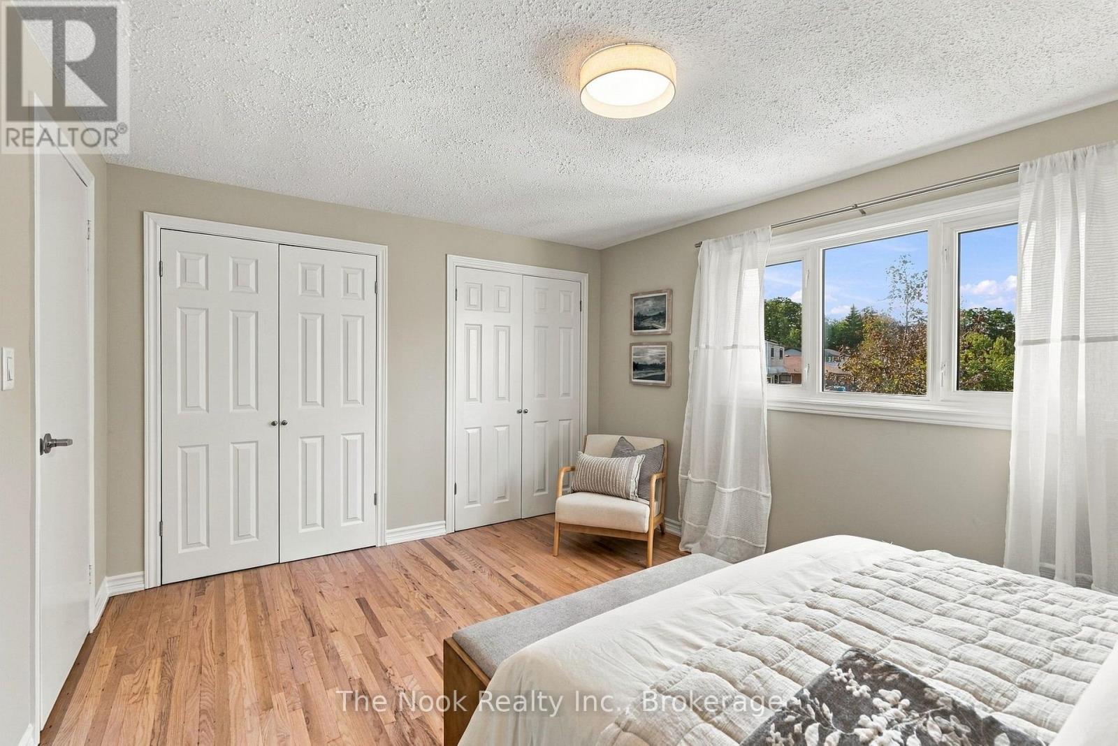 456 HARCOURT DRIVE - 25