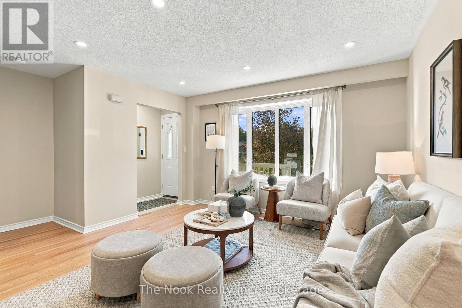 456 HARCOURT DRIVE - Image 9