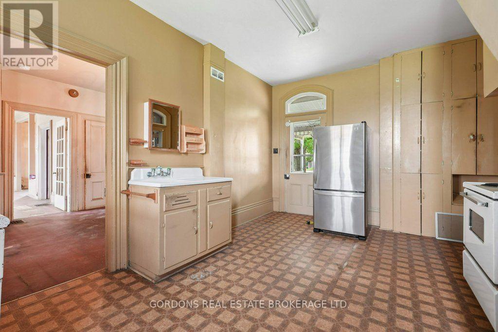 1166 KILMARNOCK ROAD - Image 29