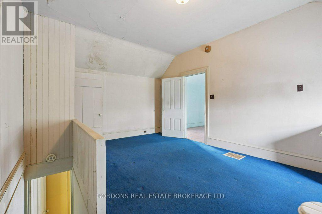 1166 KILMARNOCK ROAD - 44