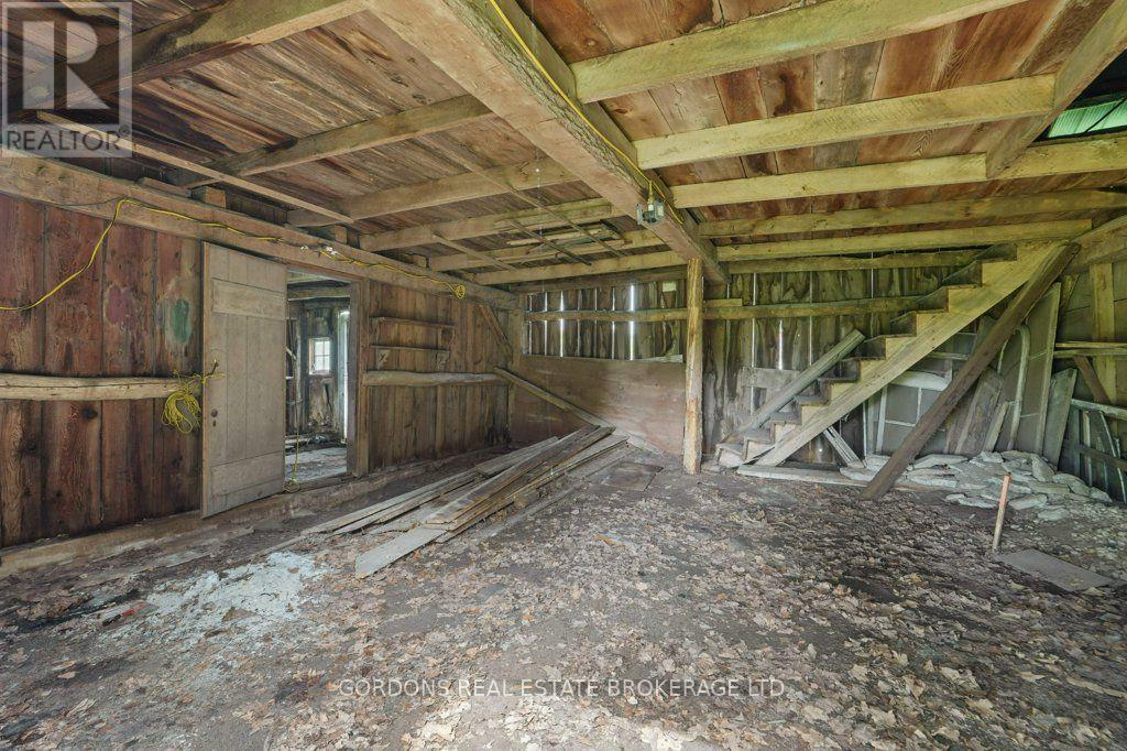 1166 KILMARNOCK ROAD - 46