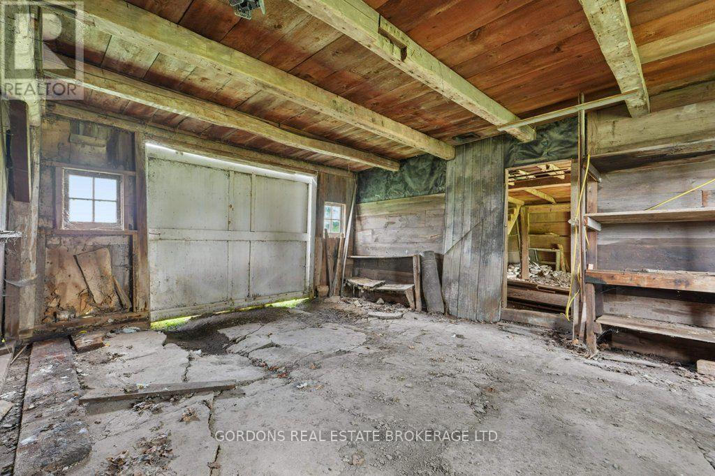 1166 KILMARNOCK ROAD - 47