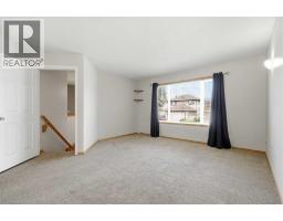 3pc Bathroom - 22 Lanterman Close, Red Deer, AB T4R3K3 Photo 7