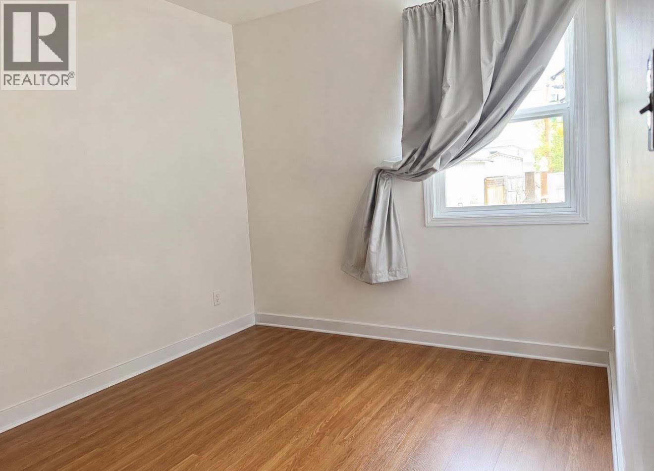 534 IRWIN STREET - 12