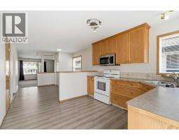 22 Lanterman Close, Red Deer, AB T4R3K3 Photo 14