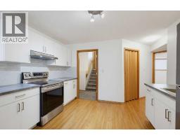 22 Lanterman Close, Red Deer, AB T4R3K3 Photo 23