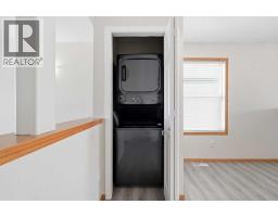 22 Lanterman Close, Red Deer, AB T4R3K3 Photo 15