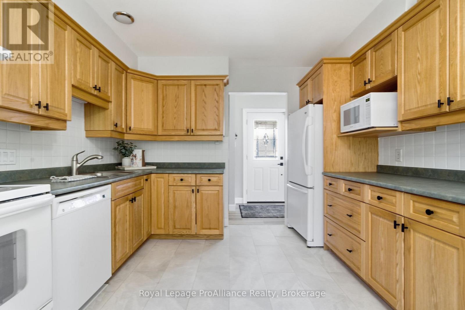 1 Alnet Drive, Belleville, ON photo 16