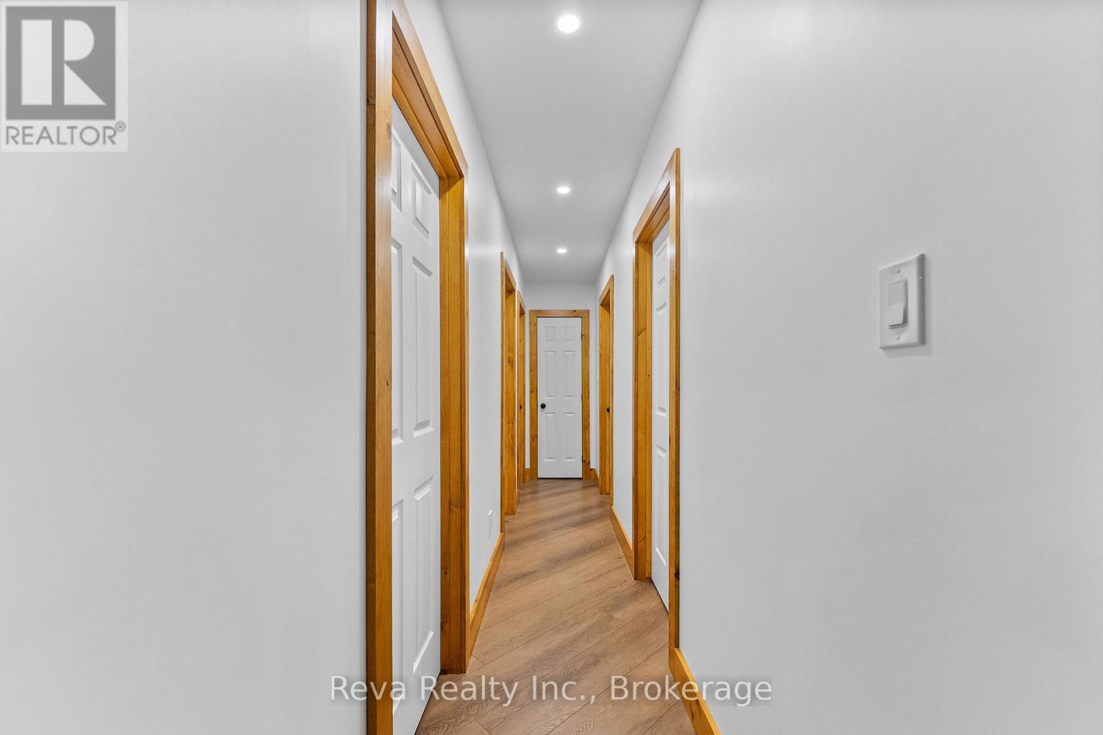 595 OLD DIAMOND LAKE ROAD - 20