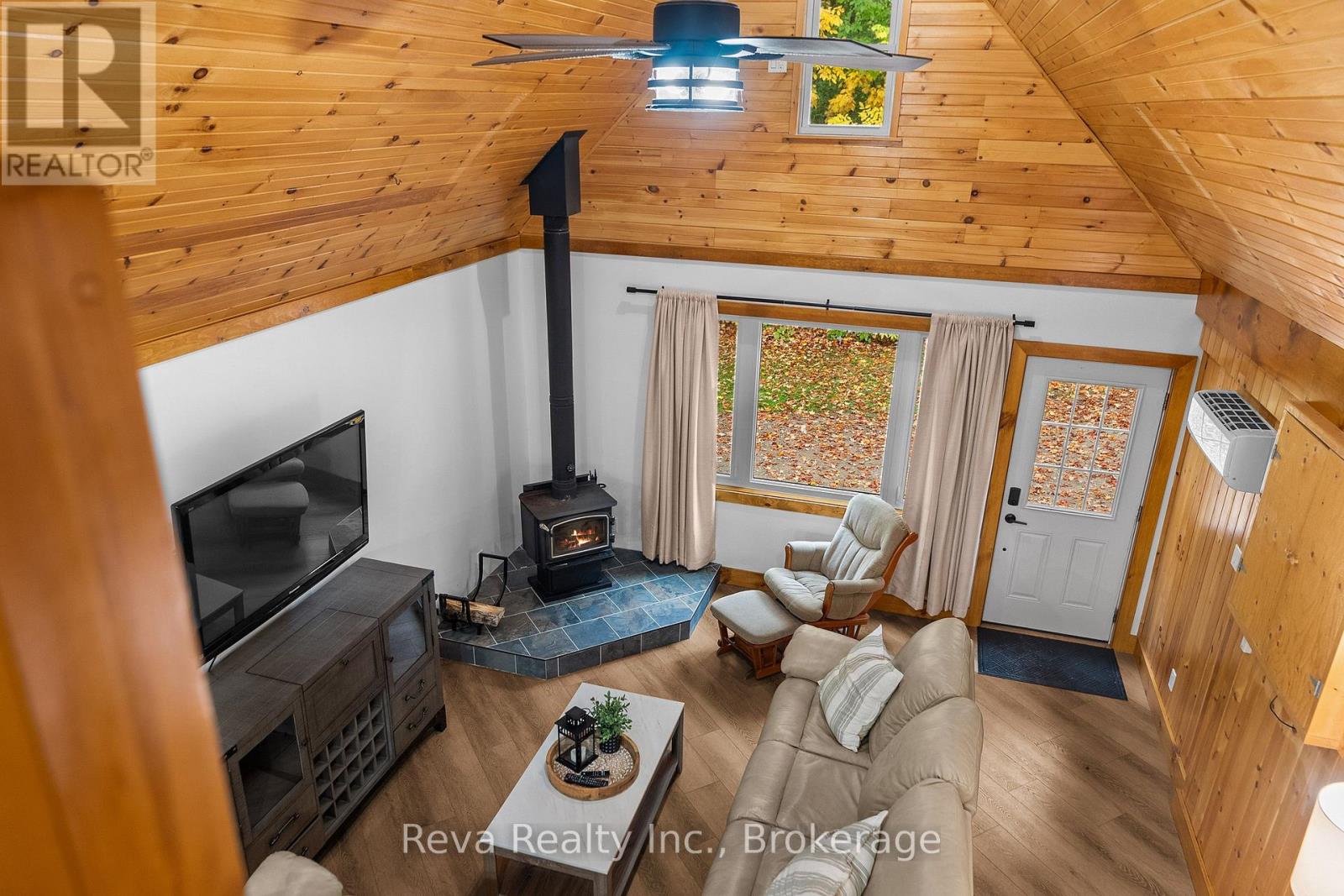 595 Old Diamond Lake Road, Hastings Highlands, ON photo 4