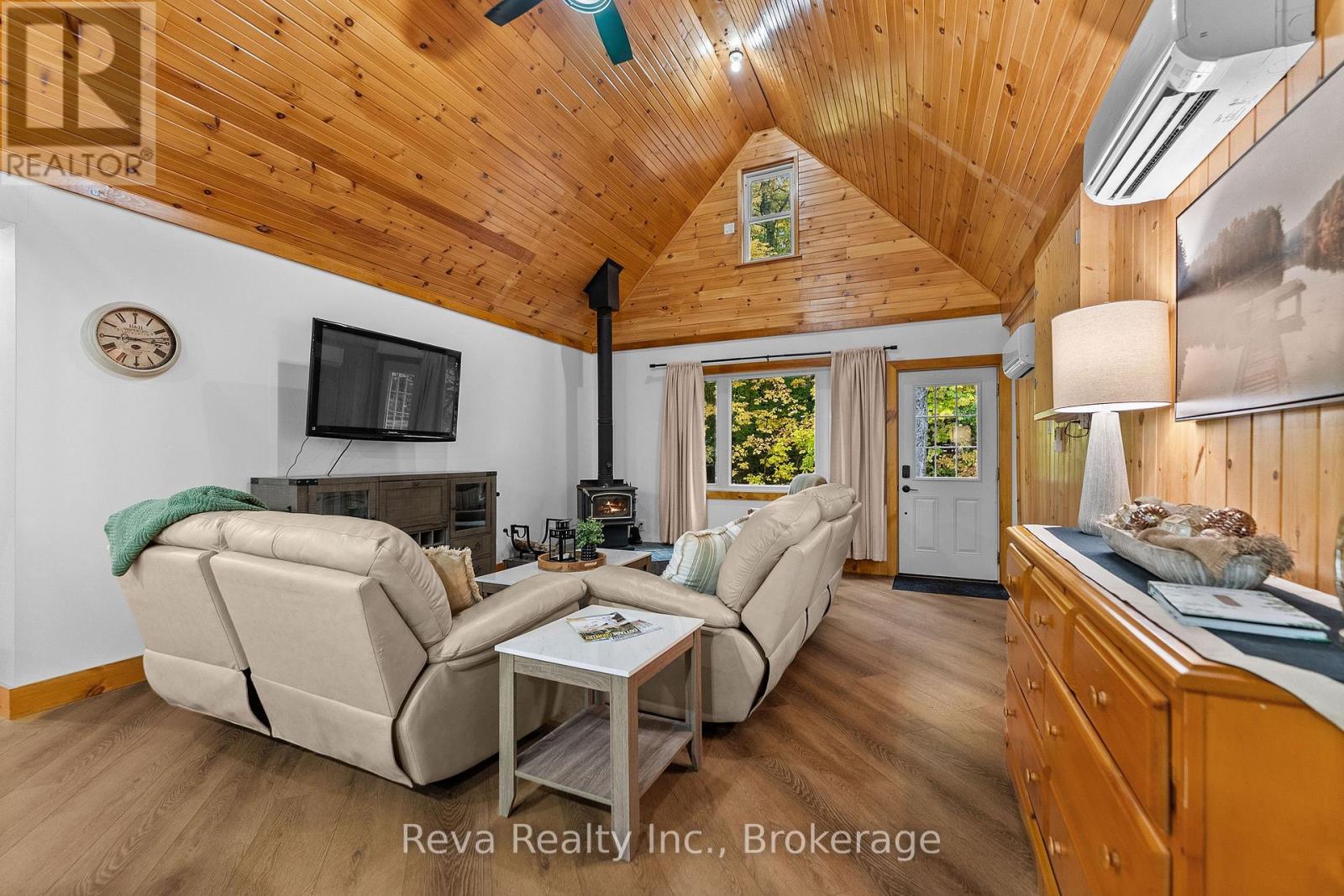 595 Old Diamond Lake Road, Hastings Highlands, ON photo 5