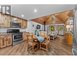595 Old Diamond Lake Road, Hastings Highlands, ON K0L1C0 Photo 10