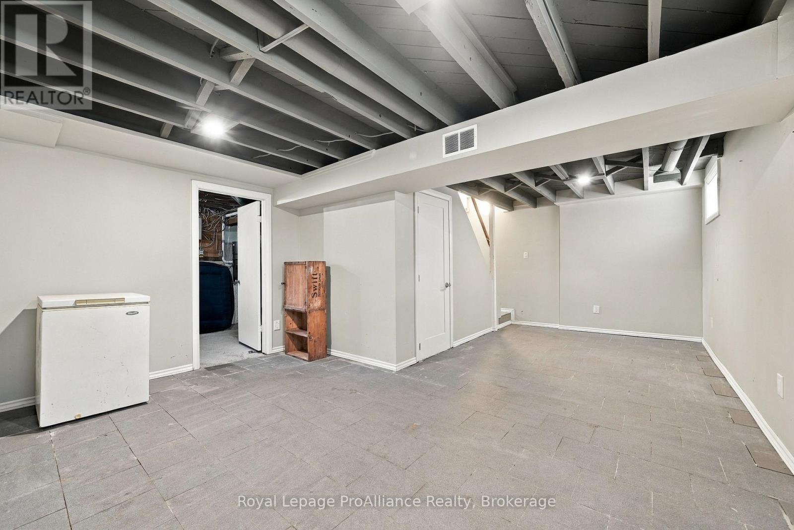 21 THIRD STREET - 18