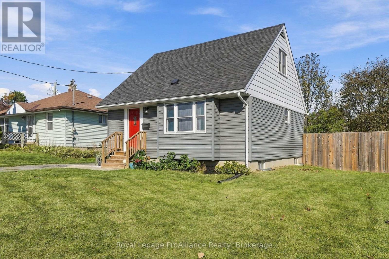 21 Third Street, Belleville, ON photo 28