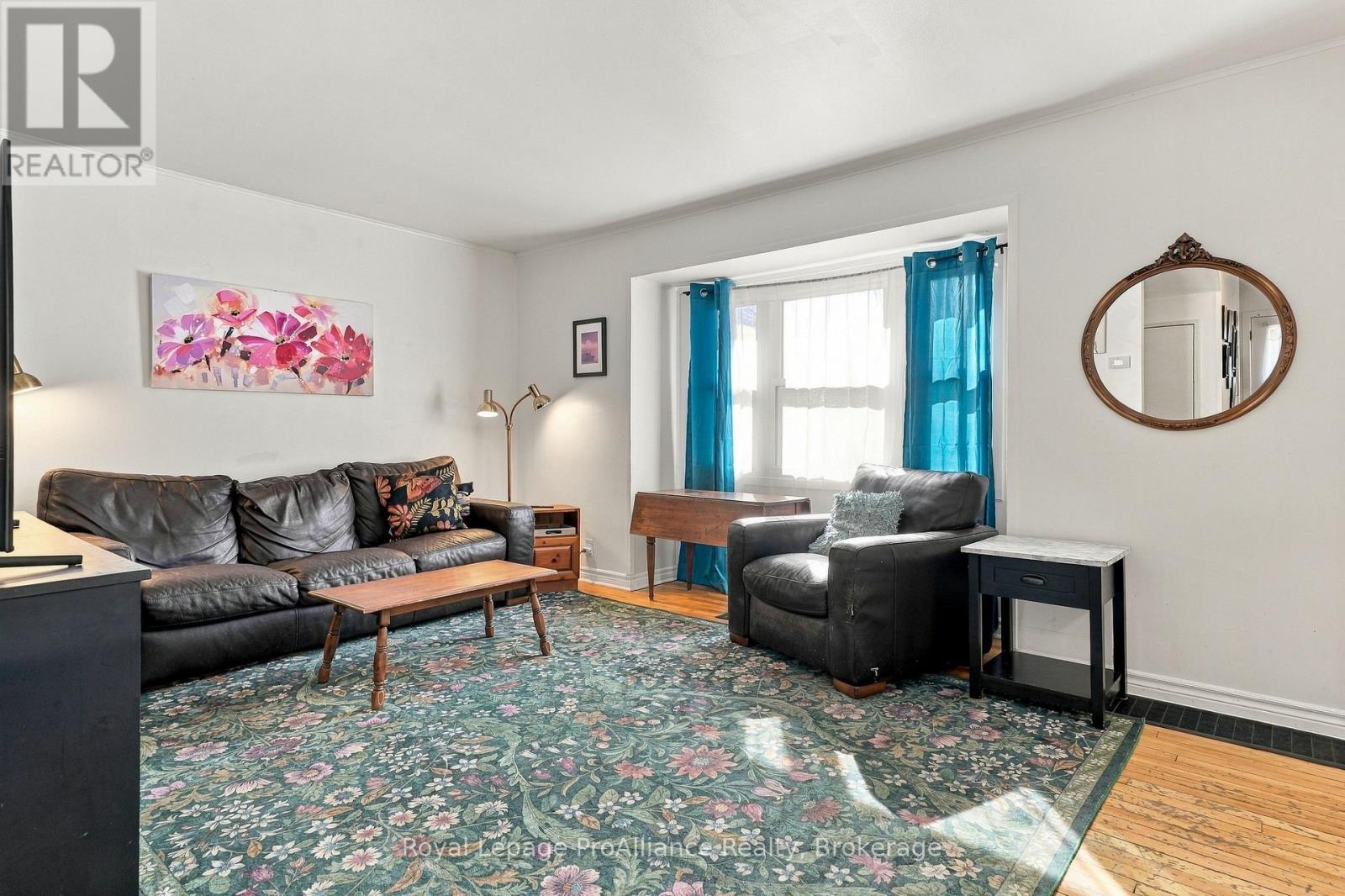 21 THIRD STREET - 4