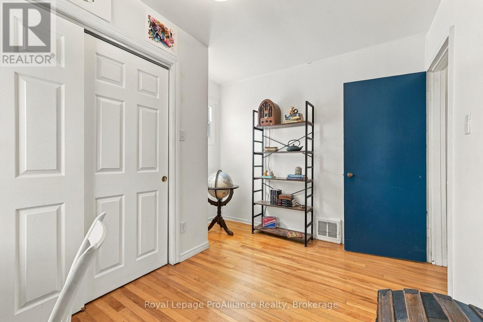 21 THIRD STREET - 9