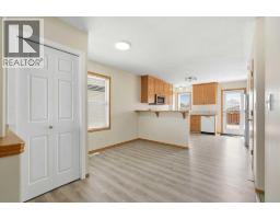 22 Lanterman Close, Red Deer, AB T4R3K3 Photo 16