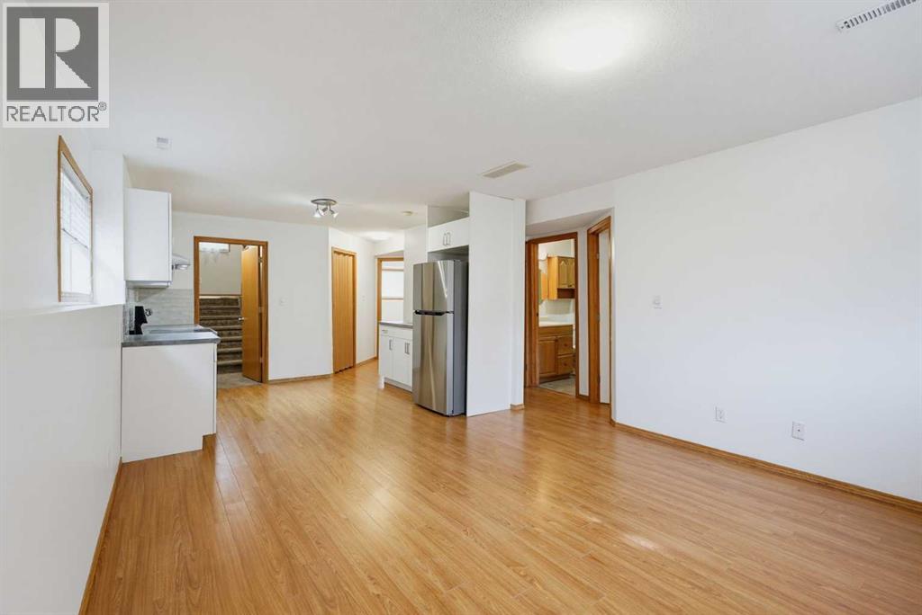 Listing photo – 22 Lanterman Close, Red Deer
