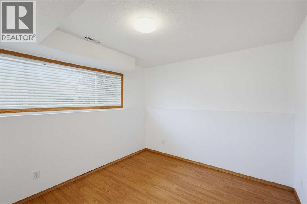 Listing photo – 22 Lanterman Close, Red Deer