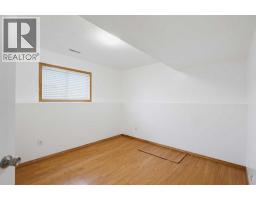 22 Lanterman Close, Red Deer, AB T4R3K3 Photo 27