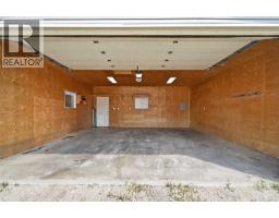 22 Lanterman Close, Red Deer, AB T4R3K3 Photo 32