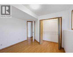 22 Lanterman Close, Red Deer, AB T4R3K3 Photo 28
