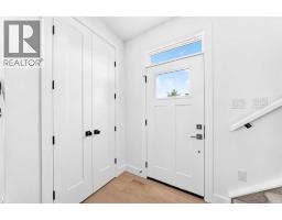 2238 44 Street NW - photo 4