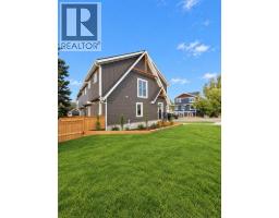 2238 44 Street NW - photo 3