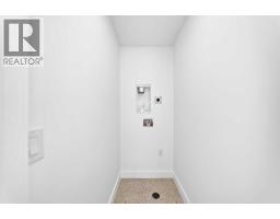 2238 44 Street NW - photo 27