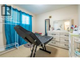 Den - 364 Osler Street, Regina, SK S4R1V6 Photo 10