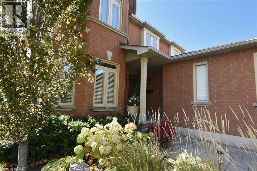 Photo of 470 AMANDA Crescent