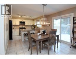 Family room - 470 Amanda Crescent, Burlington, ON L7L6H5 Photo 15