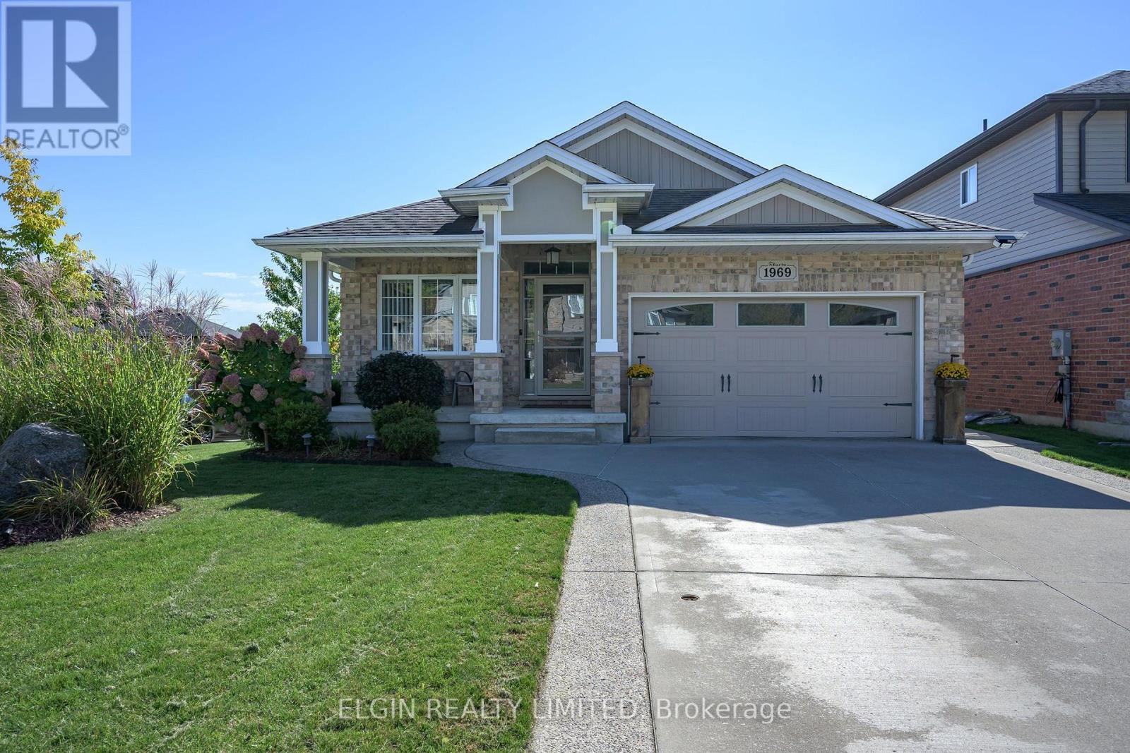 1969 FREDERICK CRESCENT - 2