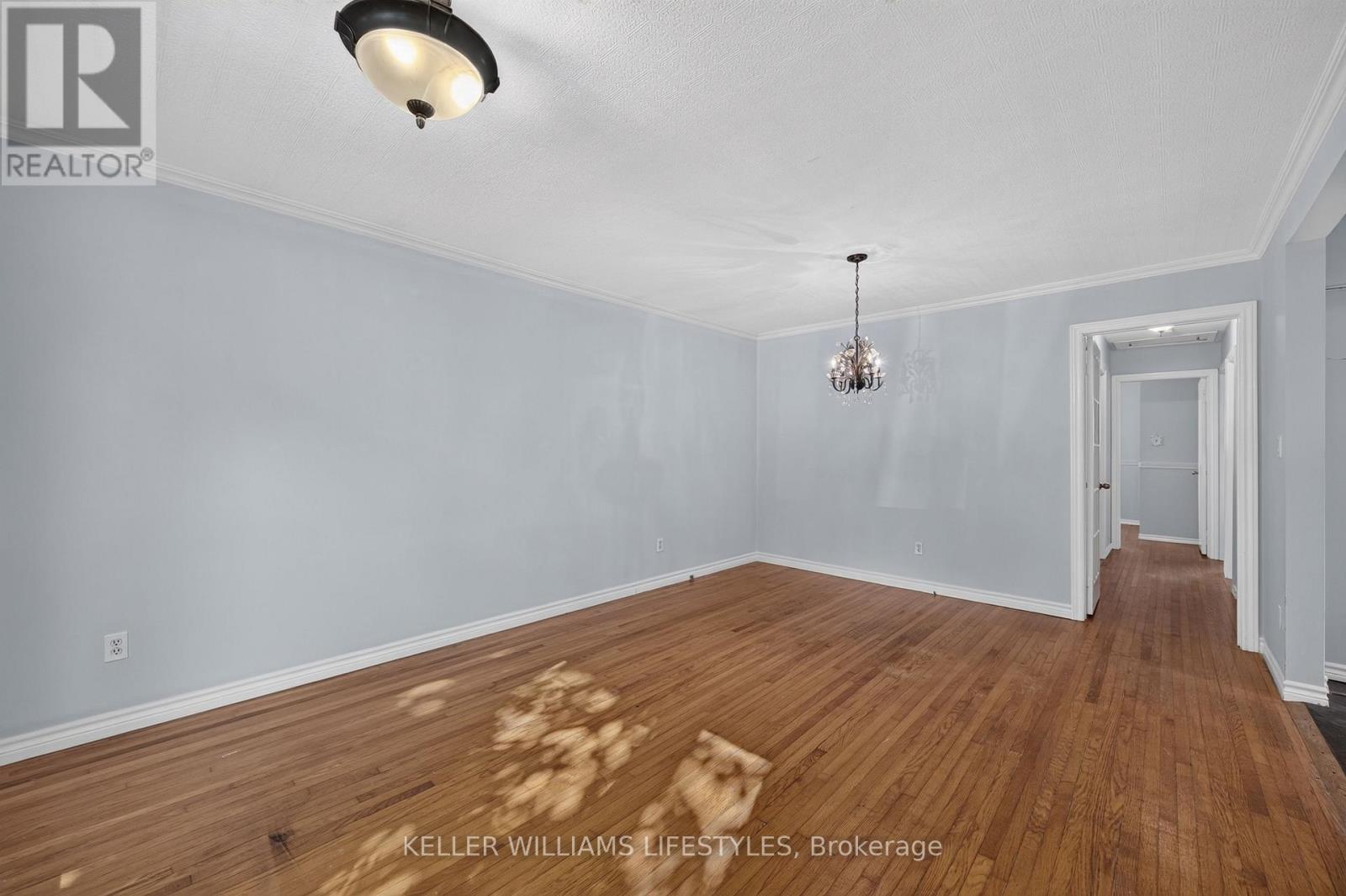42 STROUD CRESCENT - Image 11