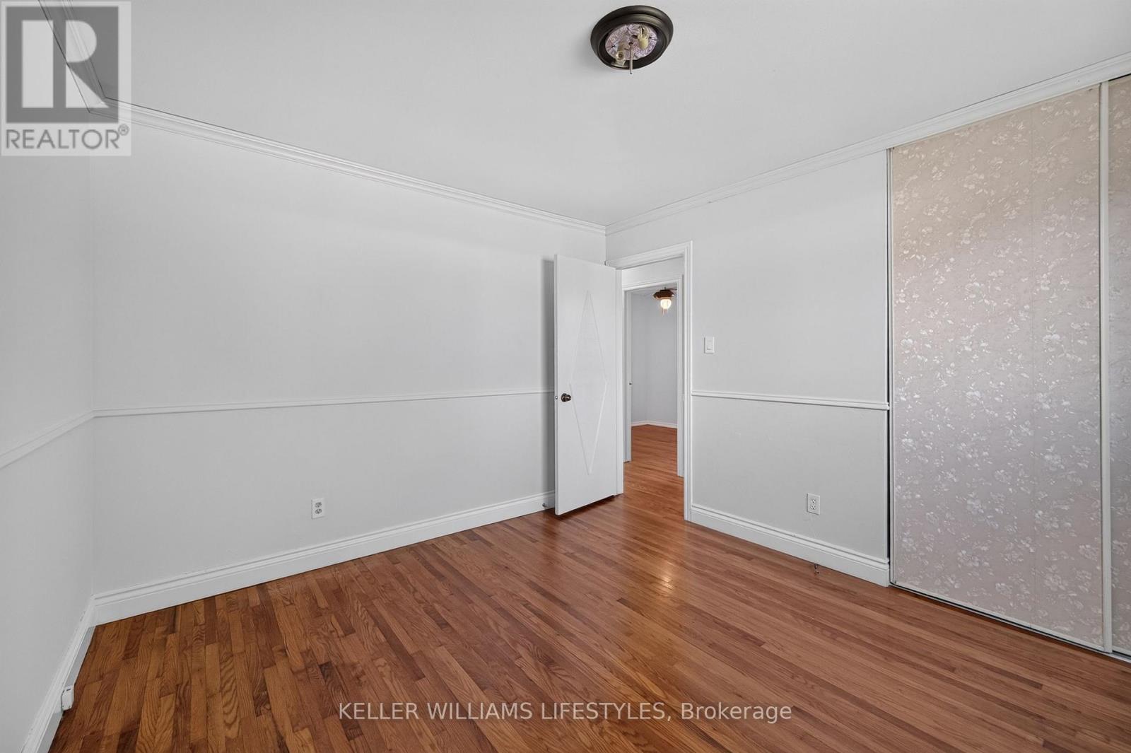 42 STROUD CRESCENT - Image 19