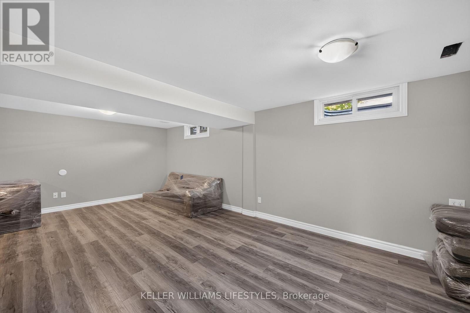 42 STROUD CRESCENT - Image 21