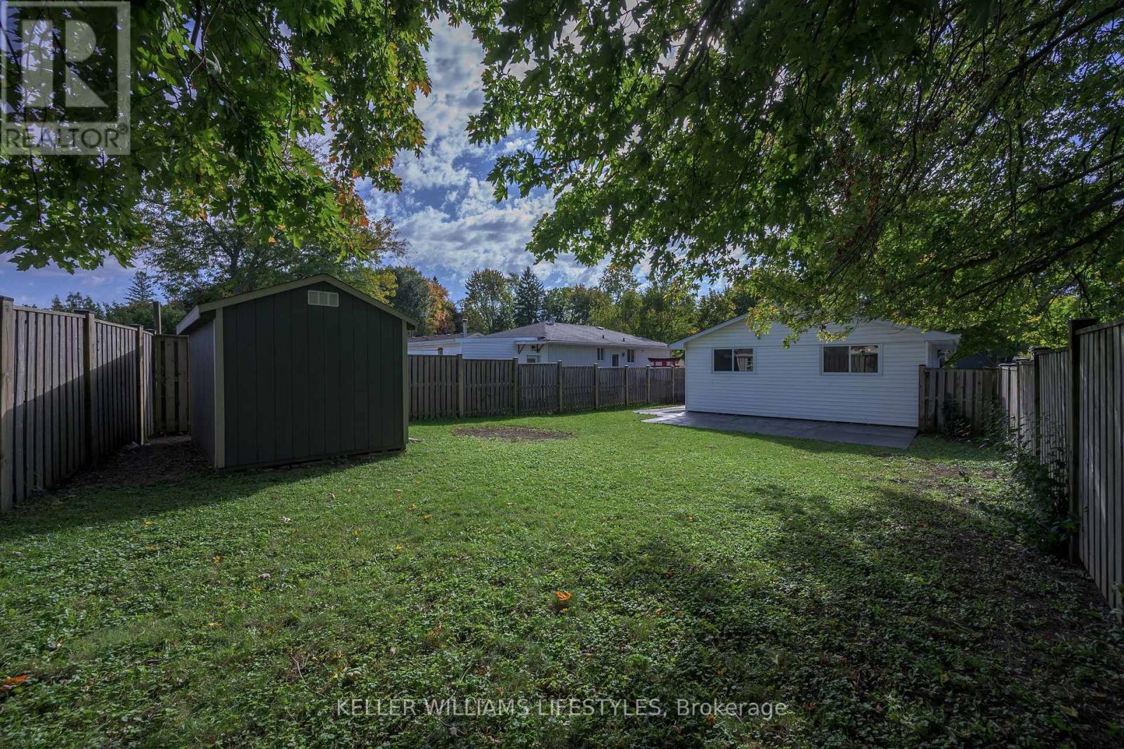 42 STROUD CRESCENT - Image 27