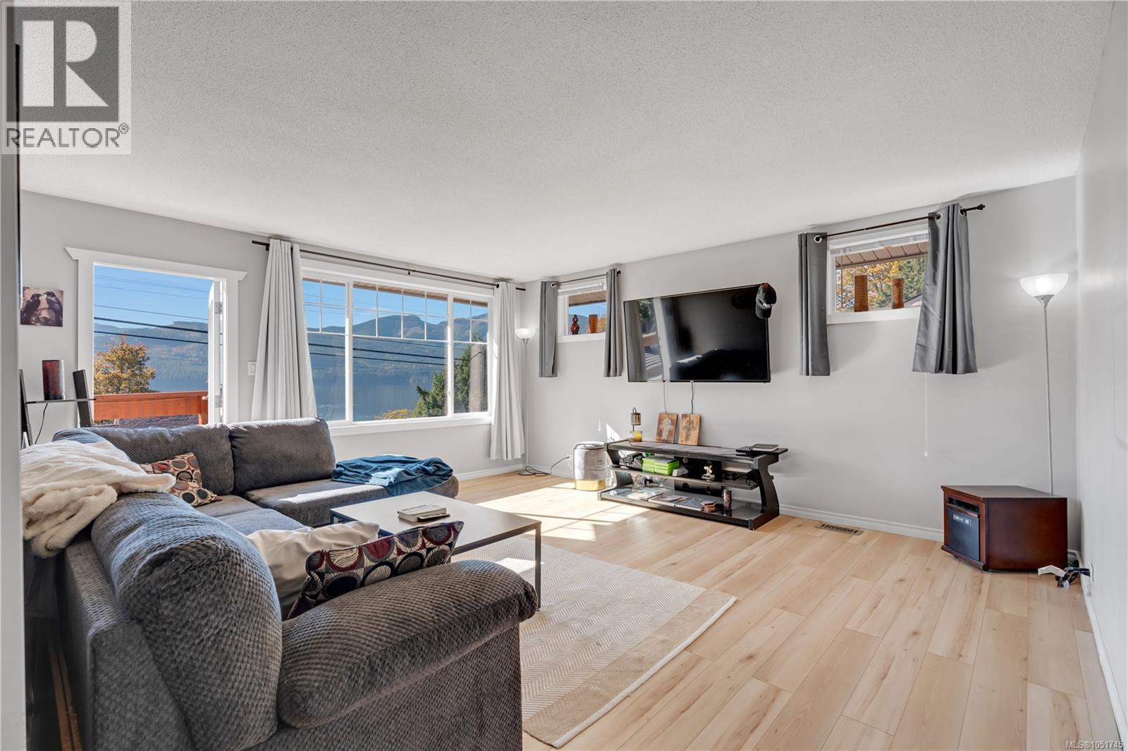 10579 Youbou Rd - 17
