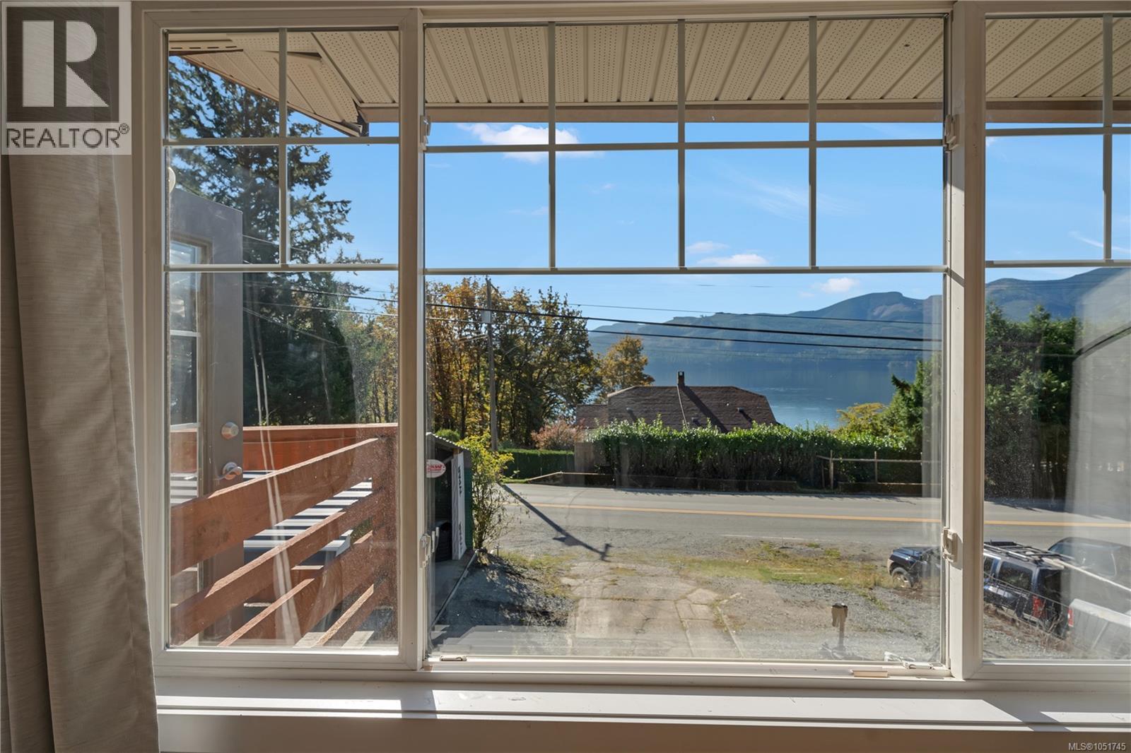 10579 Youbou Rd, Youbou - Image 1