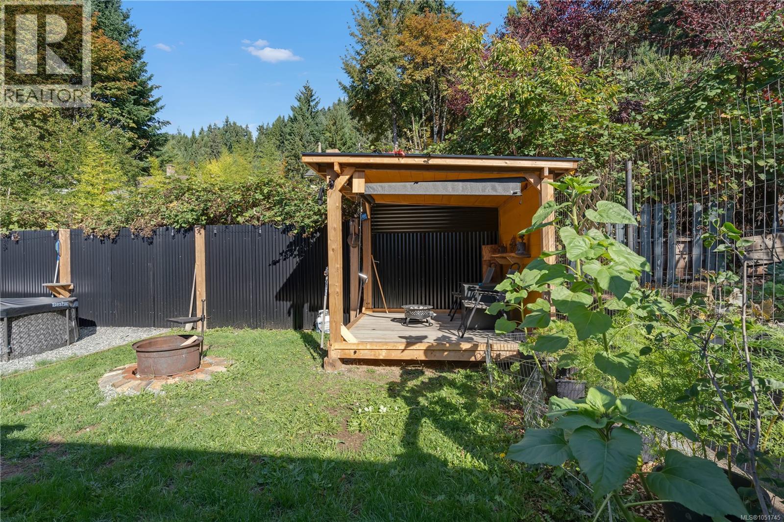 10579 Youbou Rd, Youbou - Image 1